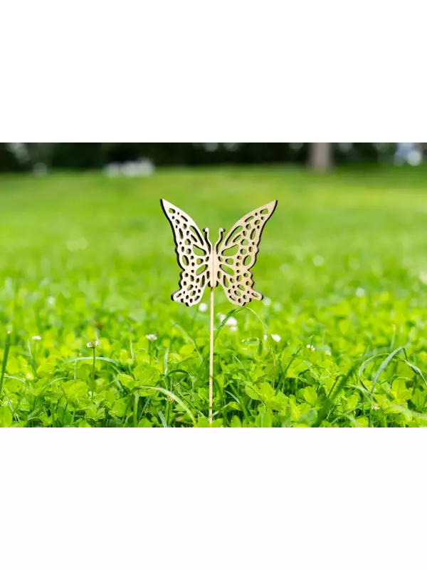 Dřevěný 3D motýlek