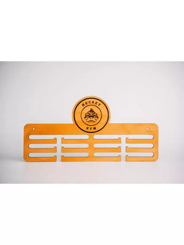 Dřevěný věšák na medajle - medajlovník